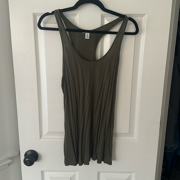 Green Tank Top - Picture 1 of 2